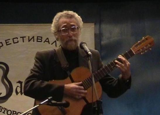 "Чутко горы спят..."